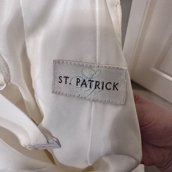 Wedding Dress - Picture 5 of 6